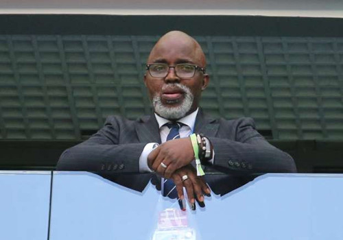 Phó chủ tịch Liên đoàn Bóng đá châu Phi Amaju Pinnick vừa bị đình chỉ chức vụ.