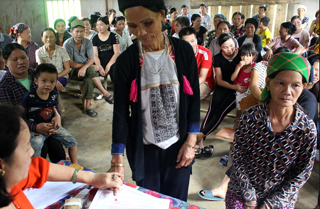 Hơn 900 hộ gia đình tại Lâm Giang (Văn Yên) ký cam kết không tảo hôn, không kết hôn cận huyết thống.