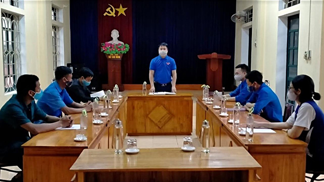 Đoàn xã Việt Thành tổ chức họp giới thiệu đoàn viên ưu tú cho Đảng.
