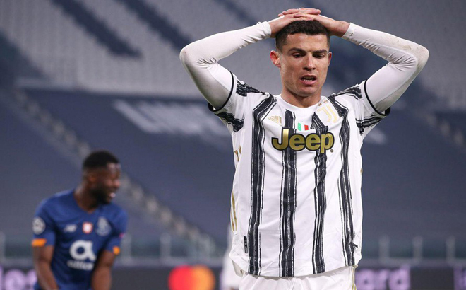 Ronaldo ôm hận cùng Juventus