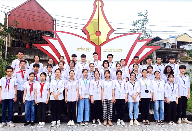 Kết thúc năm học 2019 - 2020, Trường THCS Quang Trung, thành phố Yên Bái đạt 38 giải trong Kỳ thi học sinh giỏi cấp tỉnh.