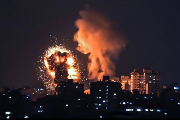 Một khu vực tại Gaza bị Israel không kích ngay trong đêm.