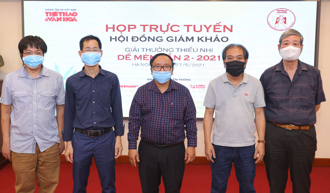 Hội đồng Giám khảo đã họp trực tuyến và chấm bỏ phiếu kín từ ngày 20 đến 27-5.