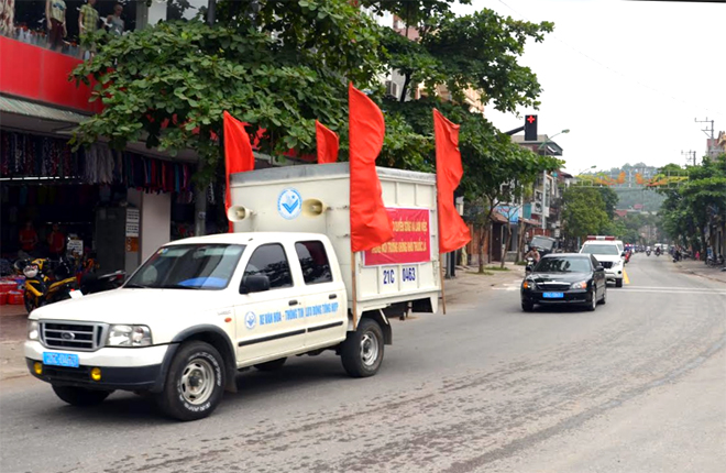 Parade in response to World No Tobacco Day on the streets of Yen Bai city. (Illustrative image)