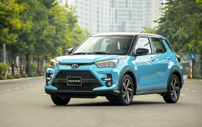 Toyota Raize hiện đang là mẫu xe được nhiều người Việt ưa chuộng. Trong tháng 3/2022, mẫu xe này đã bán được 688 xe, tính từ đầu năm, Raize đạt doanh số 1.671 xe.
