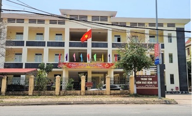 Trung tâm Kiểm soát bệnh tật tỉnh Hòa Bình mua kit xét nghiệm do Công ty Việt Á sản xuất với số tiền hơn 12,3 tỷ đồng