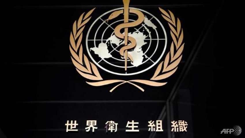 Logo Tổ chức Y tế Thế giới (WHO) với tên gọi được viết bằng tiếng Trung Quốc tại trụ sở chính ở Geneva, Thụy Sĩ.