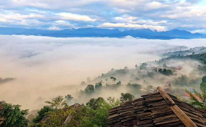 Suoi Giang in the early morning.