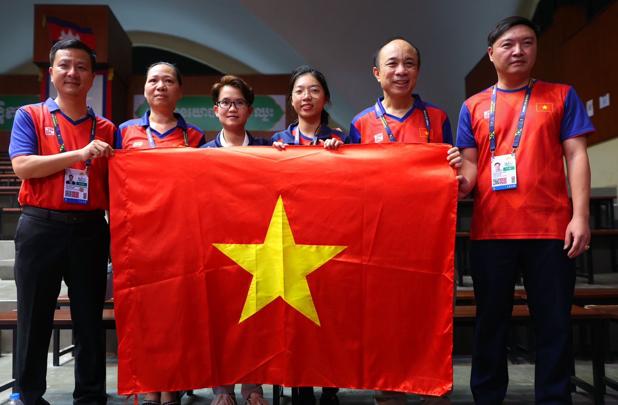 Đội tuyển cờ ốc (cờ Ouk Chaktrang) Việt Nam mang về tấm huy chương vàng đầu tiên tại SEA Games 32.