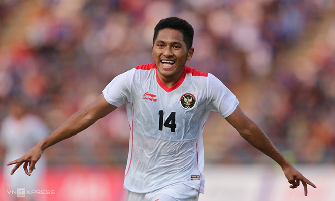Tiền vệ Fajar Fathurahman mừng bàn trong trận Indonesia thắng Timor Leste 3-0 trên sân Olympic ở Phnom Penh, Campuchia, lượt thứ tư bảng A bóng đá nam SEA Games 32 chiều 7/5/2023.