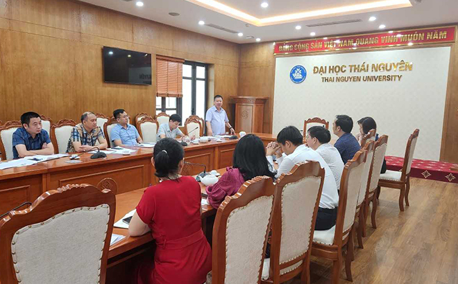 Lãnh đạo Sở Nội vụ tỉnh Yên Bái thống nhất các nội dung phối hợp với Đại học Thái Nguyên.
