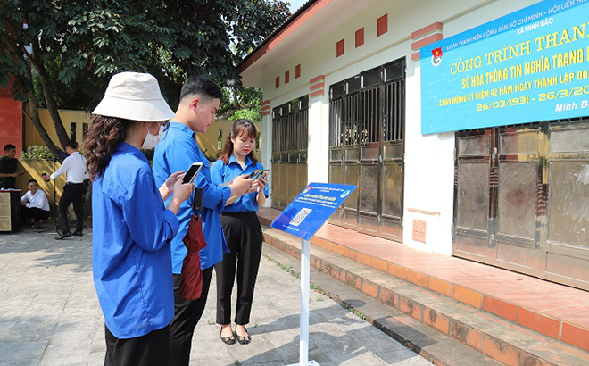 Đoàn Thanh niên xã Minh Bảo ra mắt Công trình Thanh niên “Số hóa thông tin Nghĩa trang Liệt sĩ Minh Bảo”.