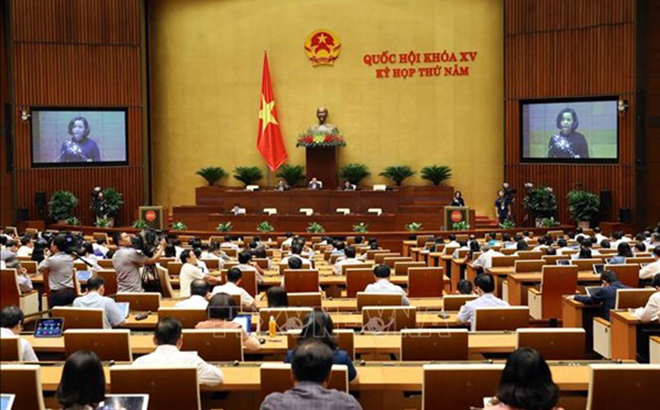 Ngày 30/5, Trưởng Ban Công tác đại biểu thuộc Ủy ban Thường vụ Quốc hội Nguyễn Thị Thanh trình bày Tờ trình về dự thảo nghị quyết của Quốc hội.