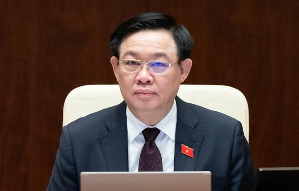 Ông Vương Đình Huệ điều hành phiên thảo luận tại Quốc hội về dự án Luật Nhà ở sửa đổi, sáng 19/6/2023.