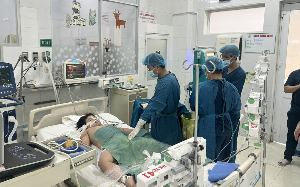 Bệnh viện Nhi Đồng Nai đang điều trị cho 12 ca, trong đó có 2 ca rất nặng.