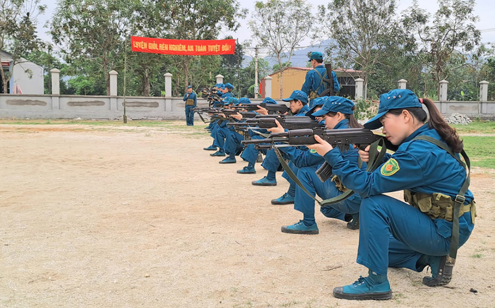 Lực lượng dân quân xã Mường Lai, huyện Lục Yên trong mùa huấn luyện 2024.