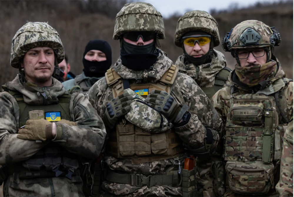 Binh sĩ Ukraine tham gia huấn luyện