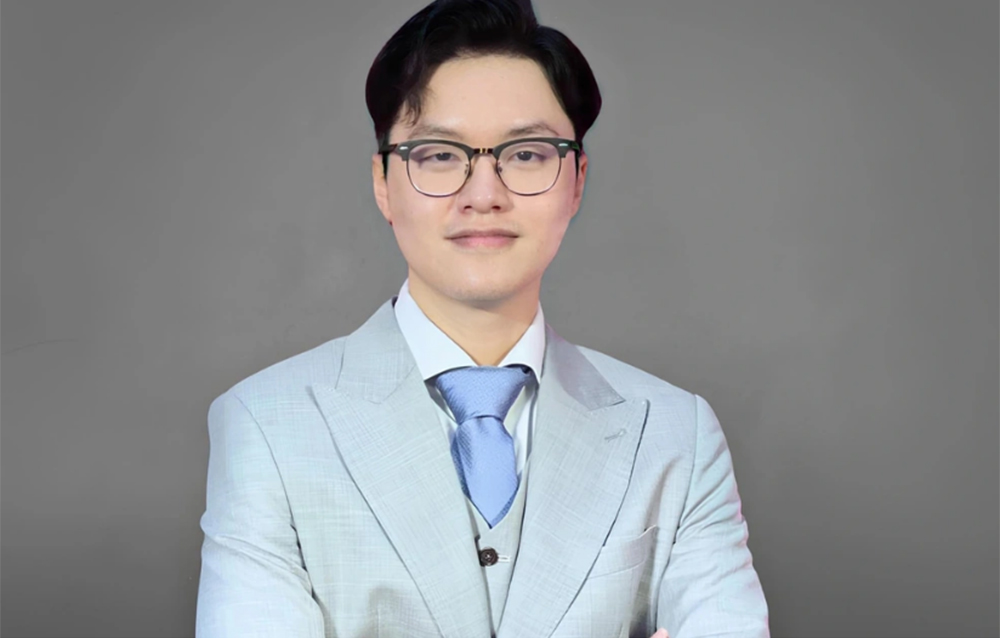 Tuấn Minh là người Việt trẻ nhất lọt vào danh sách Forbes 