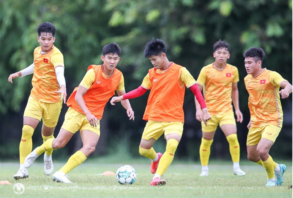 Đội tuyển U19 Việt Nam sẽ bắt đầu ra sân tập luyện vào ngày 17-5.
