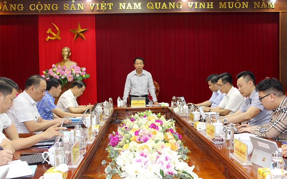 Phó Chủ tịch HĐND tỉnh Vũ Quỳnh Khánh phát biểu kết luận buổi giám sát HĐND huyện Văn Yên
