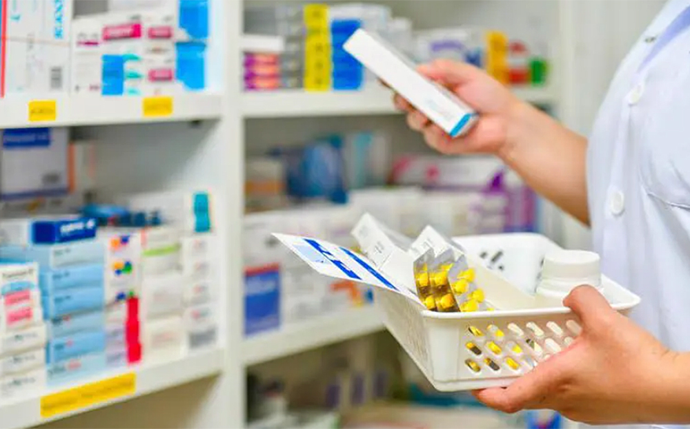 Cục Quản lý Dược, Bộ Y tế vừa có quyết định công bố gia hạn số đăng ký lưu hành 401 loại thuốc sản xuất trong nước để phục vụ nhu cầu đấu thầu, điều trị và phòng chống dịch.