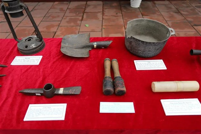 Artifacts related to the opening of Route 13A - one of the vital routes for transporting troops, weapons, and food to the Dien Bien Phu battlefield.