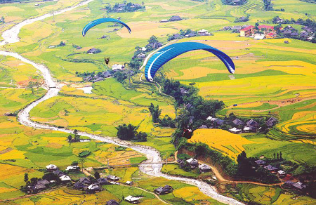 Đèo Khau Phạ là nơi tổ chức Festival dù lượn vào mỗi mùa lúa chín. ảnh tư liệu