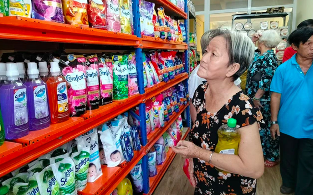 Trợ cấp hưu trí xã hội sẽ giúp cải thiện đời sống người lớn tuổi, nhất là người có thu nhập thấp, bấp bênh.