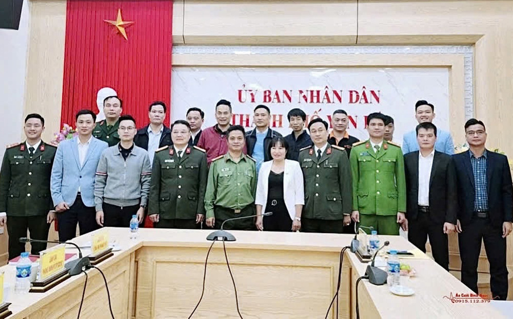 Các thành viên Ban Chỉ đạo 35 thành phố Yên Bái.