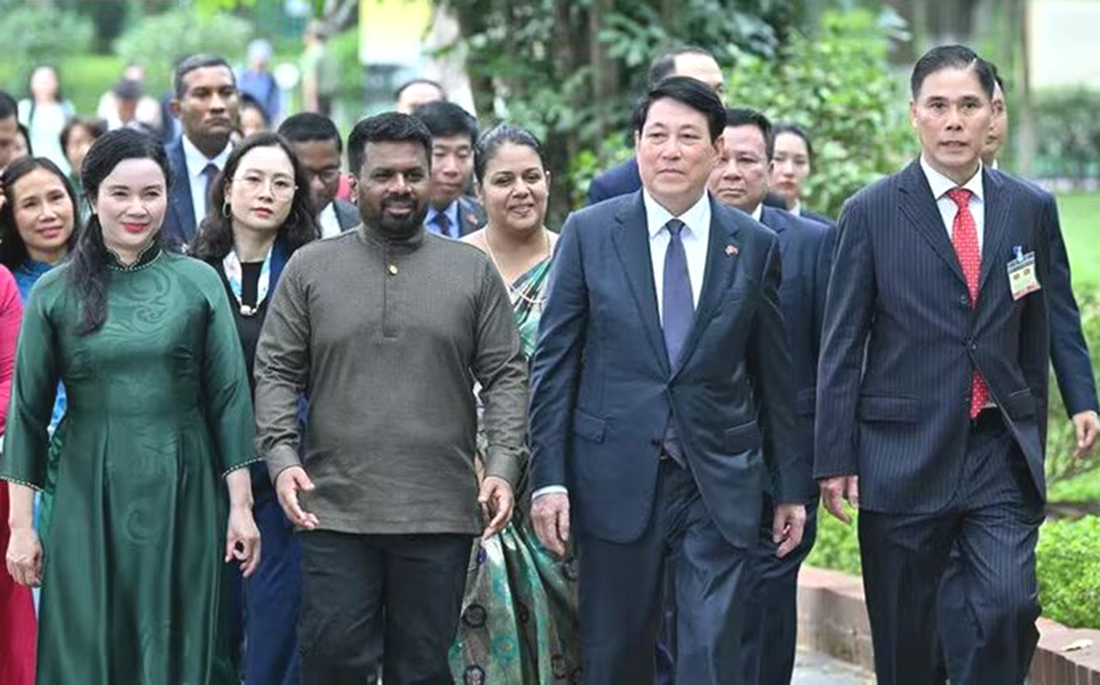 Chủ tịch nước Lương Cường và Tổng thống Sri Lanka Anura Kumara Dissanayaka thăm Khu di tích Chủ tịch Hồ Chí Minh.