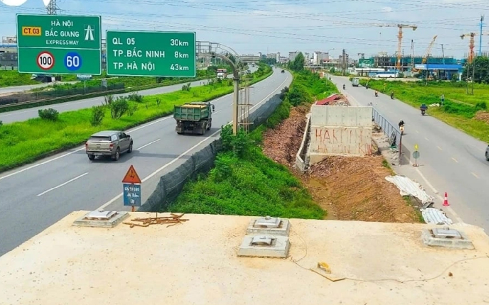 Tuyến đường bộ cao tốc Hà Nội-Bắc Giang hiện có lưu lượng phương tiện tiếp tục tăng đều với tốc độ khoảng 11% mỗi năm trong ba năm gần đây.