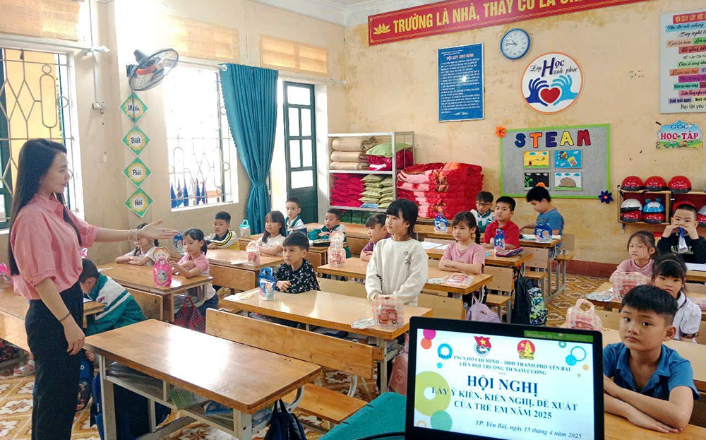 Các trường học tại thành phố Yên Bái tổ chức Hội nghị lấy ý kiến trẻ em năm 2025.