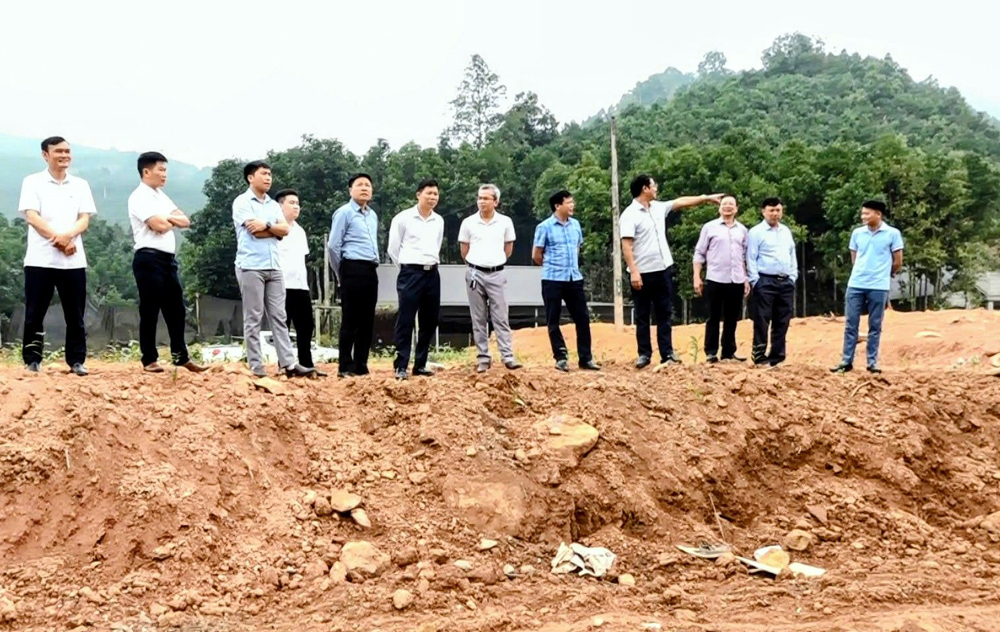 Lãnh đạo huyện Văn Yên kiểm tra các dự án phát triển quỹ đất phục vụ thu ngân sách địa phương