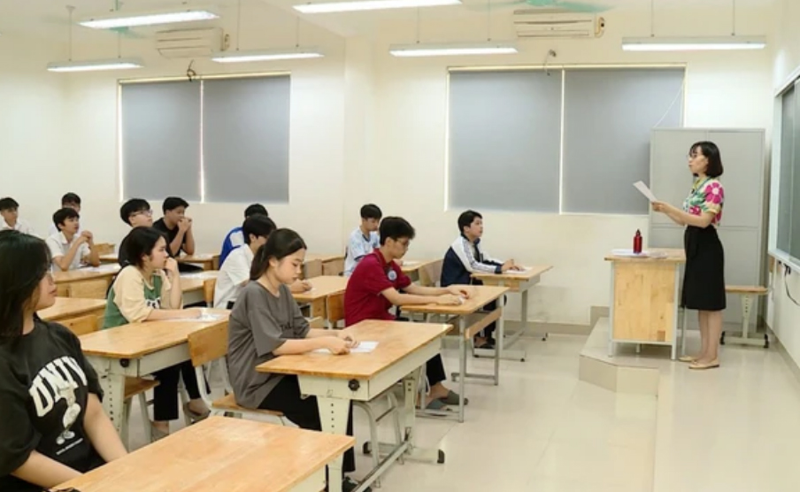 Thí sinh tham dự kỳ thi tốt nghiệp THPT 2024 tại Hà Nội.