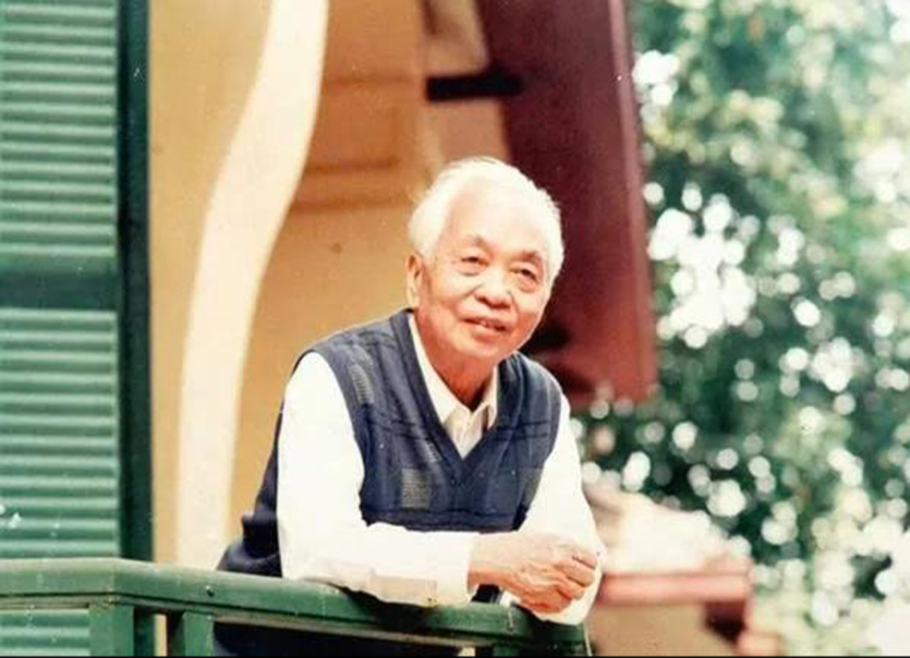 Bức ảnh chụp Đại tướng Võ Nguyên Giáp khi còn sống tại ngôi nhà số 30 đường Hoàng Diệu - quận Ba Đình - Hà Nội của nhiếp ảnh gia Duy Anh