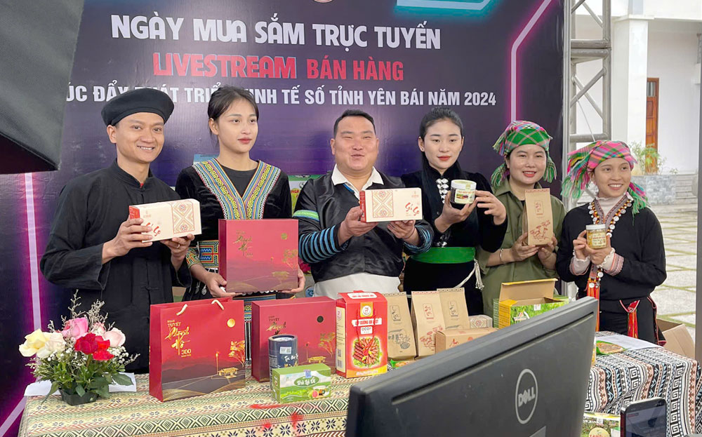 Các phiên livestream tại Phiên chợ thanh toán không tiền mặt diễn ra trong hai ngày 23 và 24/5.
