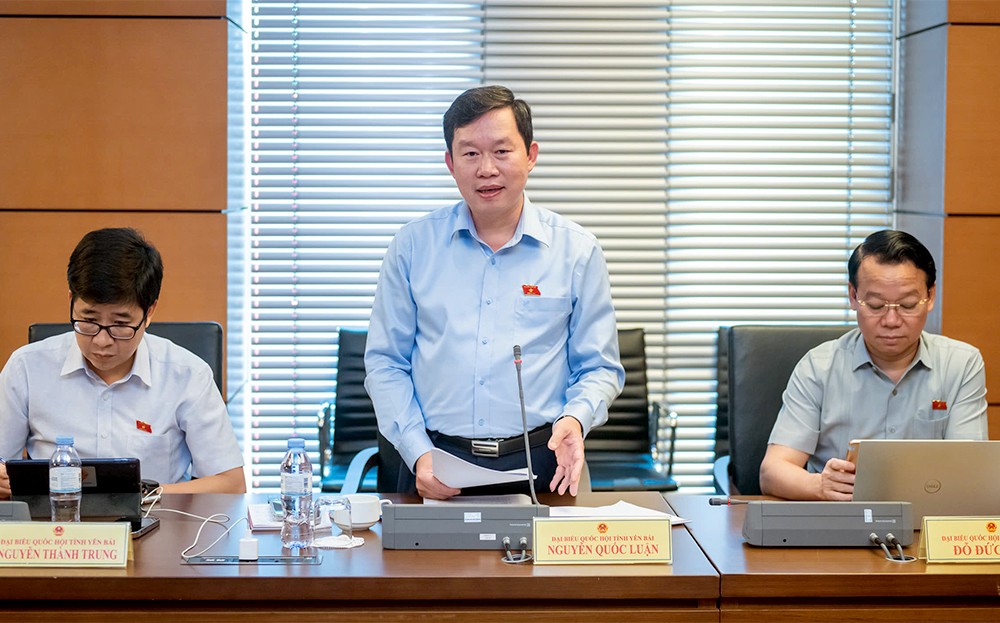 Đại biểu Nguyễn Quốc Luận – Phó trưởng Đoàn ĐBQH tỉnh Yên Bái tham gia đóng góp nhiều ý kiến sâu sắc vào dự thảo Luật Thanh tra.