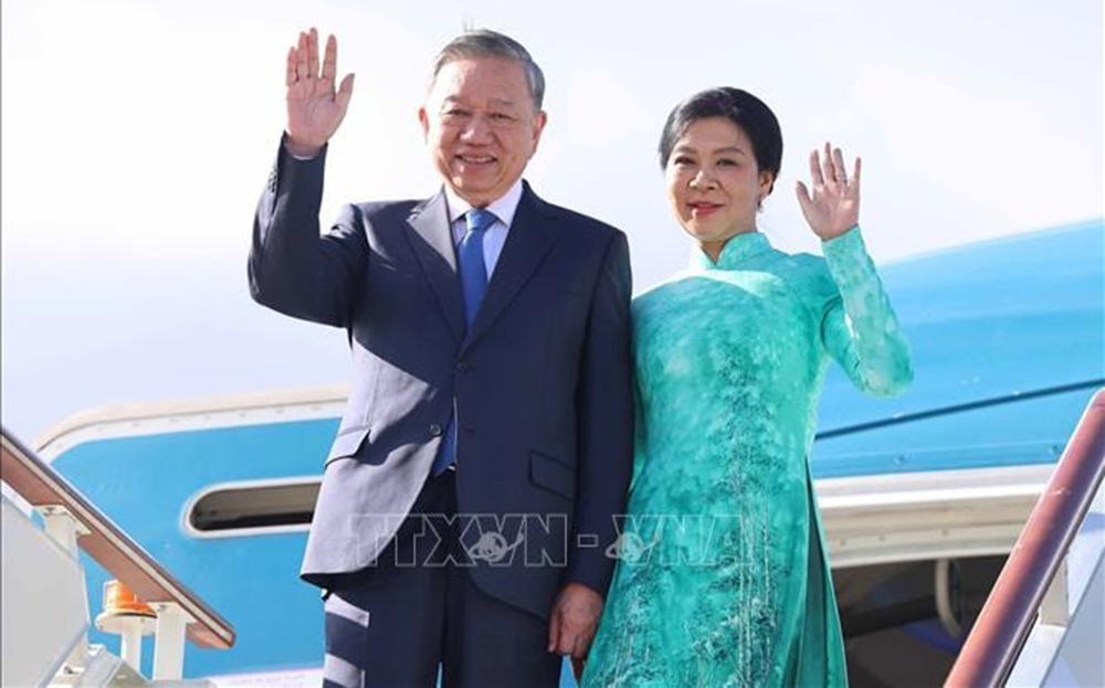 Tổng Bí thư Tô Lâm và Phu nhân đến thủ đô Mátxcơva, bắt đầu chuyến thăm chính thức Liên bang Nga và dự Lễ kỷ niệm 80 năm Ngày Chiến thắng trong chiến tranh Vệ quốc vĩ đại.