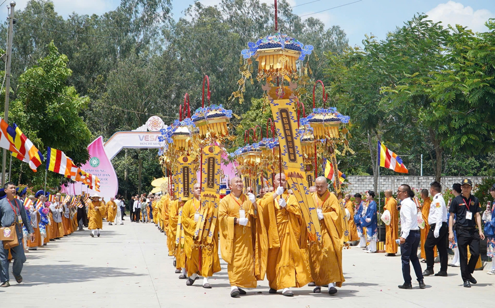 Việt Nam đã 4 lần đăng cai tổ chức Vesak, để lại dấu ấn tốt đẹp trong lòng bạn bè quốc tế.