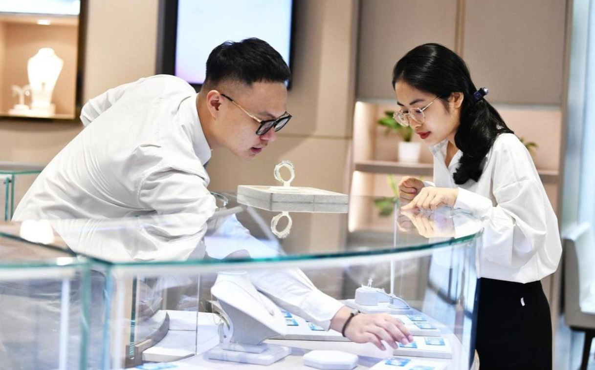 Giá vàng trong nước tăng cuối tuần.