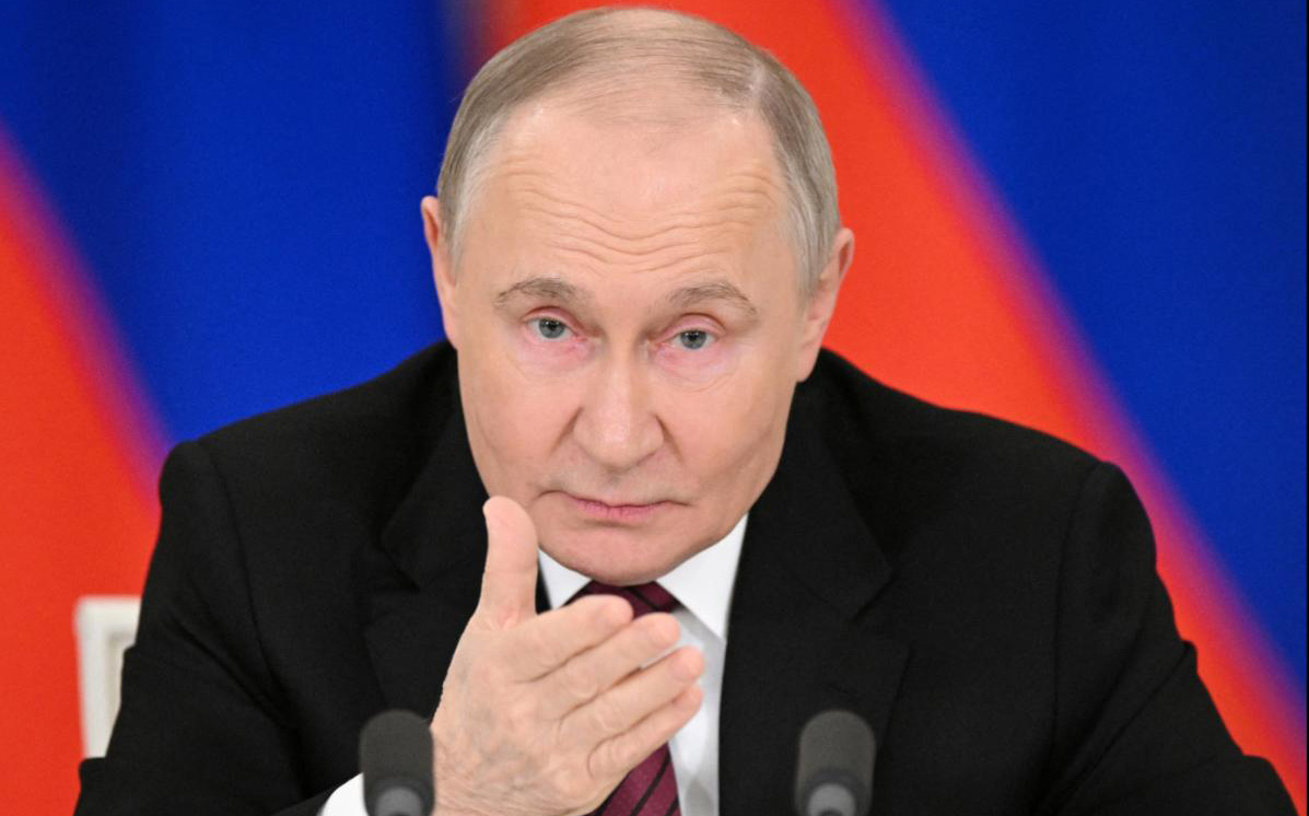 Tổng thống Vladimir Putin phát biểu trước báo chí tại Điện Kremlin vào ngày 11/5.