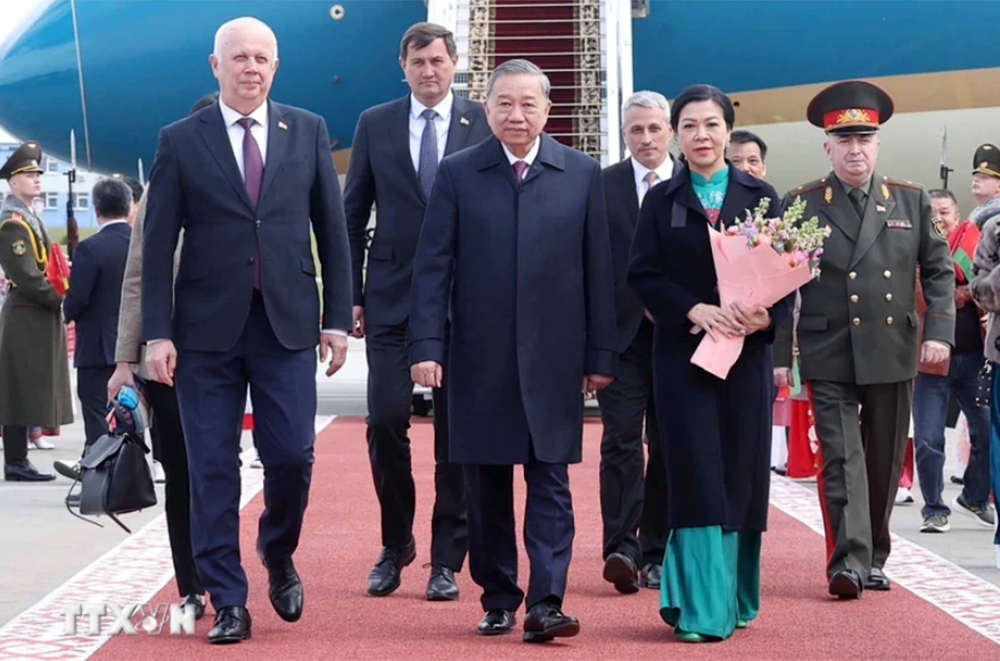 Lễ đón Tổng Bí thư Tô Lâm và Phu nhân tại sân bay quốc tế Minsk.