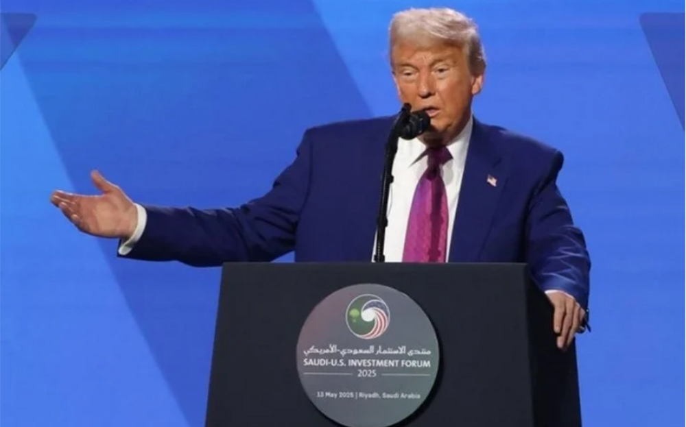Ông Trump tại diễn đàn đầu tư.