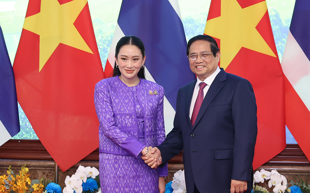 Thủ tướng Phạm Minh Chính và Thủ tướng Paetongtarn Shinawatra.
