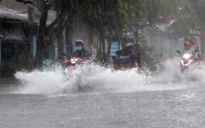 Miền Bắc tiếp tục đón mưa lớn trong chiều tối và đêm nay (18/5).