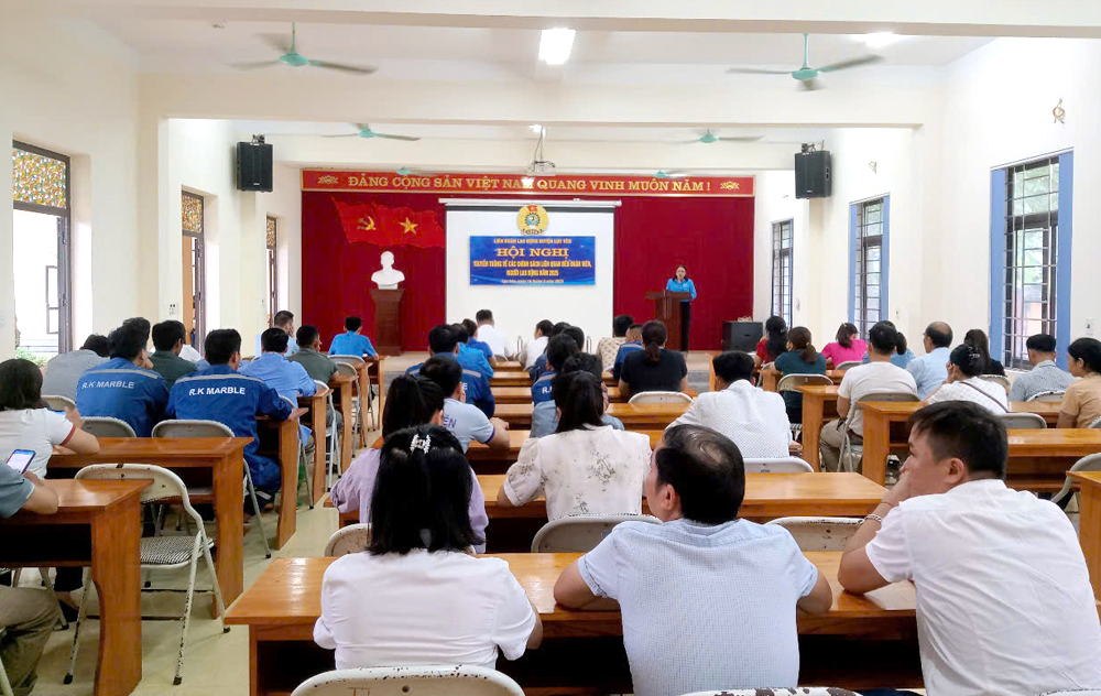 BHXH liên huyện Văn Yên – Lục Yên truyền thông các chính sách liên quan đến người lao động tại huyện Lục Yên