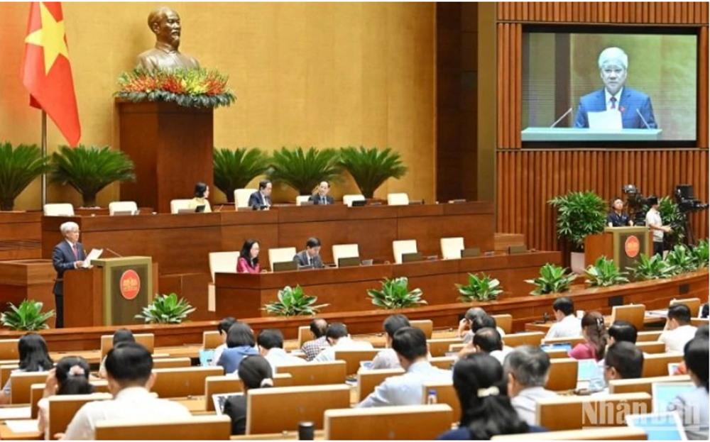 Quang cảnh phiên họp.