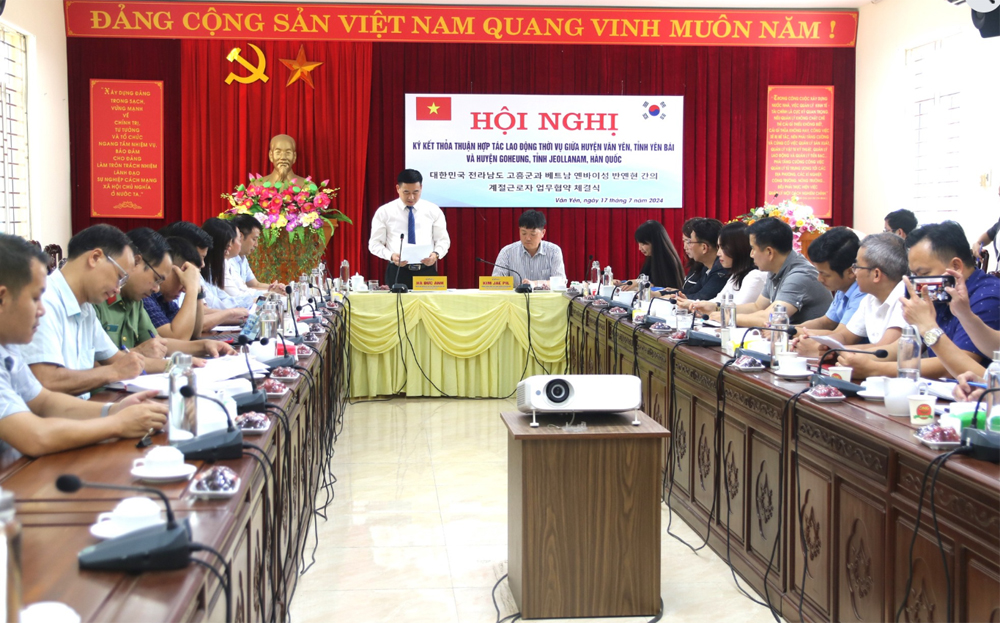 Huyện Văn Yên và huyện Goheung, tỉnh Jeollanam, Hàn Quốc tổ chức hội nghị ký kết thỏa thuận hợp tác lao động thời vụ
