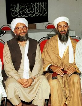 Ayman al-Zawahri và Osama bin Laden trong một bức ảnh năm 1998.