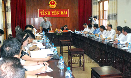 Thứ trưởng Huỳnh Văn Tí phát biểu tại buổi làm việc với UBND tỉnh Yên Bái.